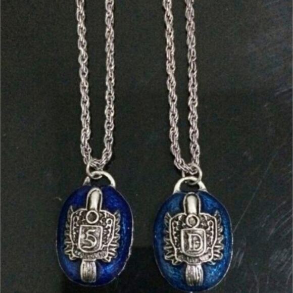 Stefan TVD The Vampire Diaries Salvatore Necklace - Picture 2 of 2